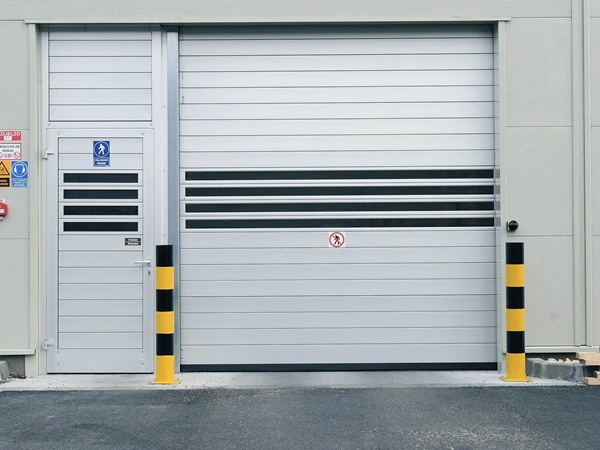 硬質(zhì)快速卷簾門